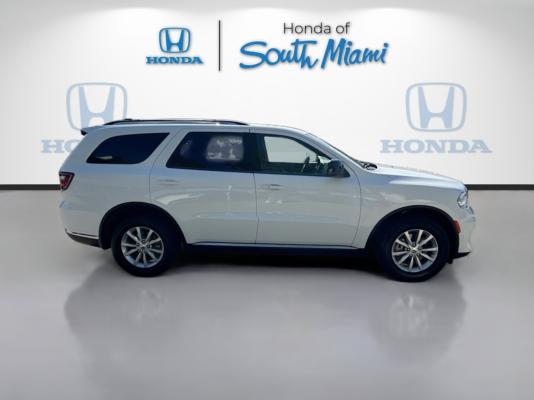 2024 Dodge Durango SXT - Photo 8