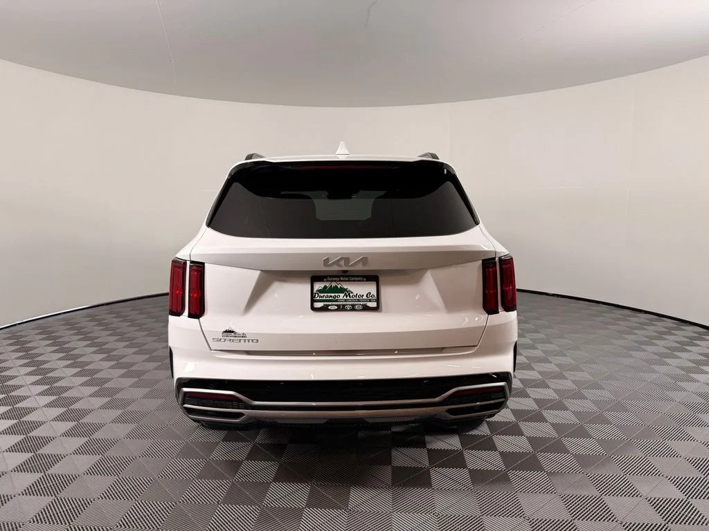 Used 2023 White Kia SX image 9