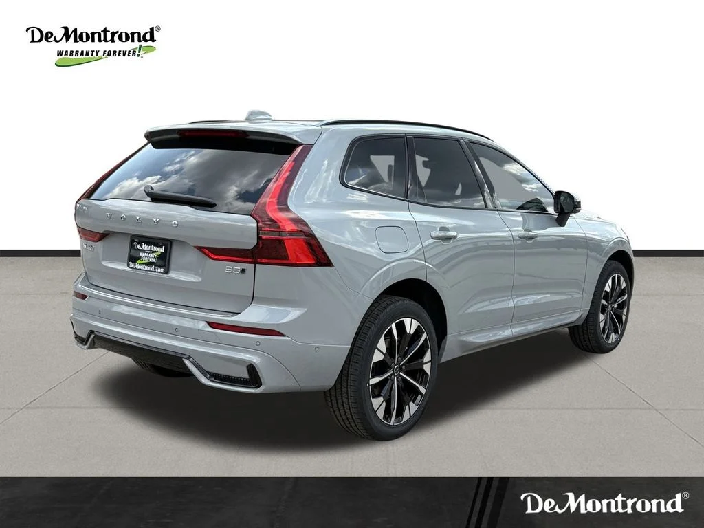 New 2026 Vapour Grey Volvo Plus image 5