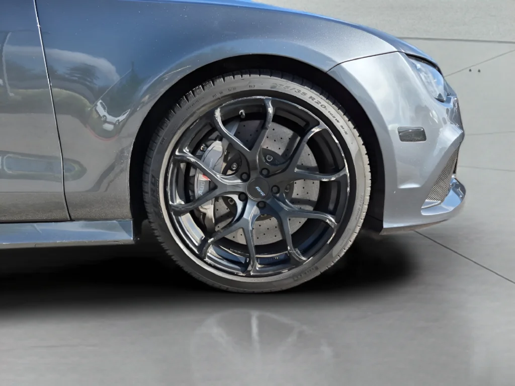 Used 2016  Audi 4.0T Prestige image 13