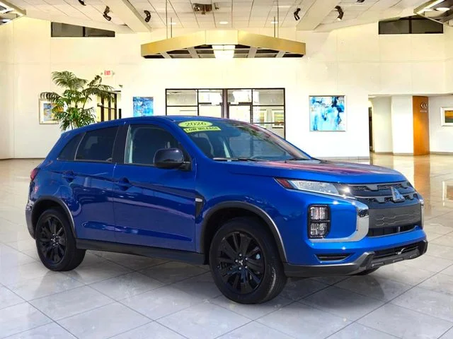 Used 2026  Mitsubishi 2.0 ES image 3