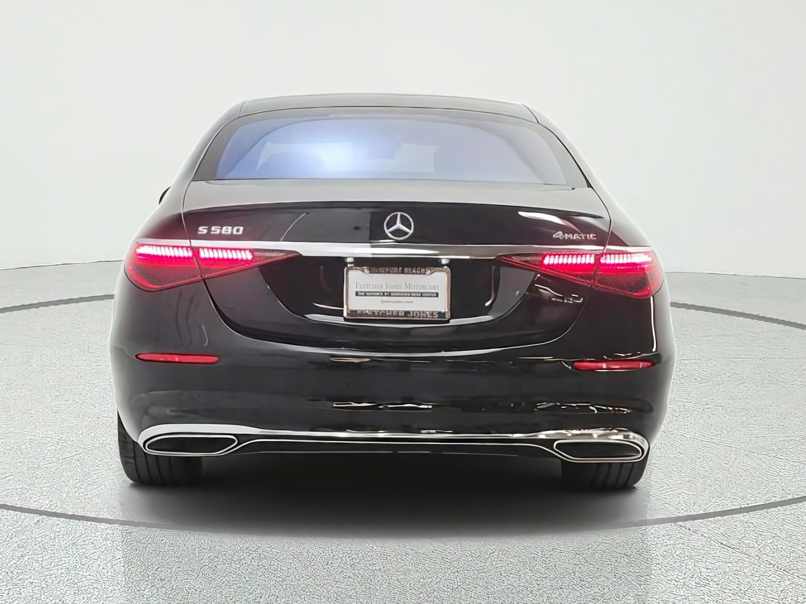 Certified Used 2022 Black Mercedes-Benz S 580 4MATIC® Sedan image 6