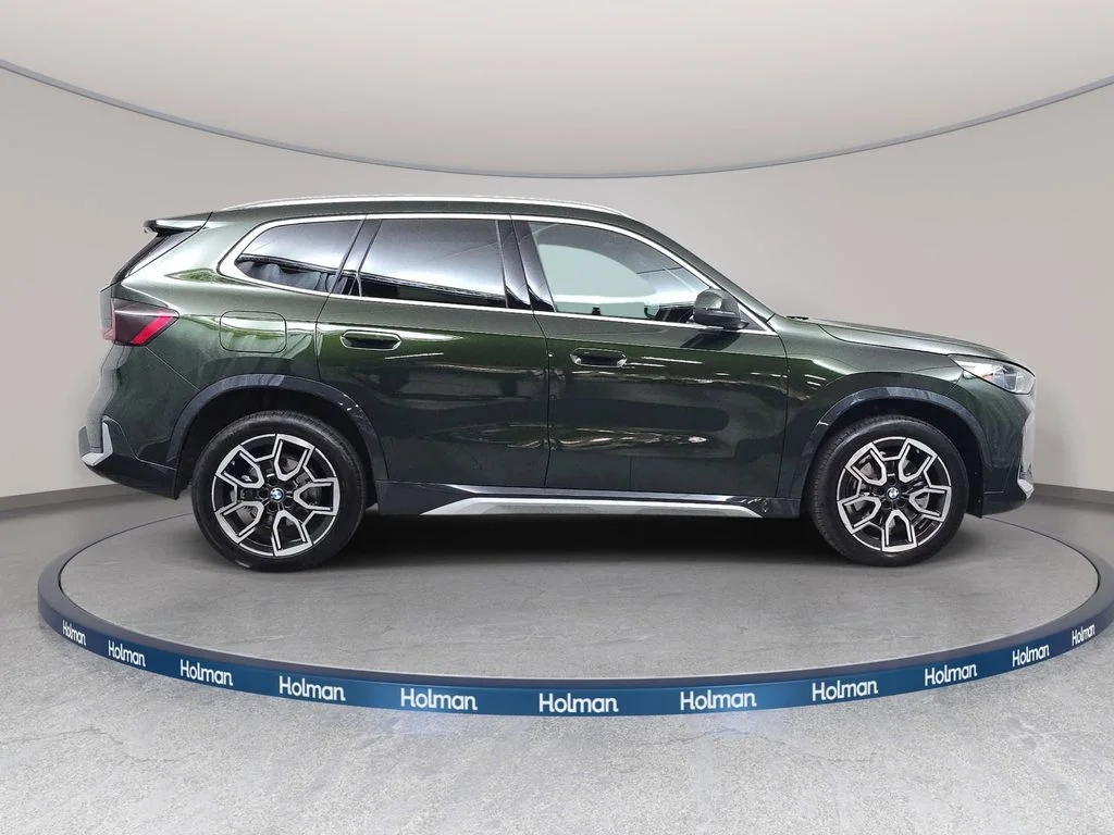 Used 2025 San Remo Green Metallic BMW xDrive28i image 5
