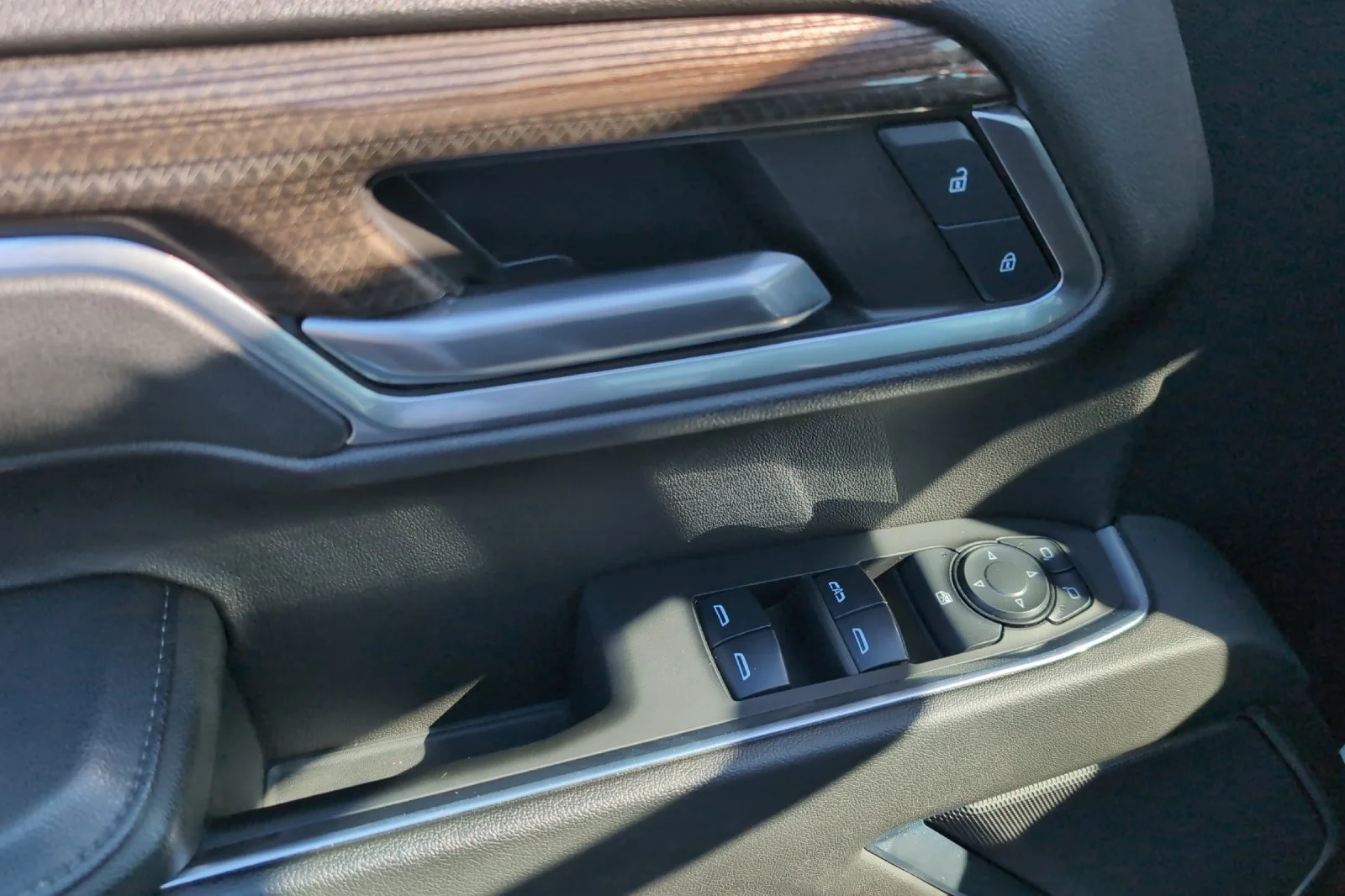 2024 Chevrolet Silverado 1500 RST - Photo 12