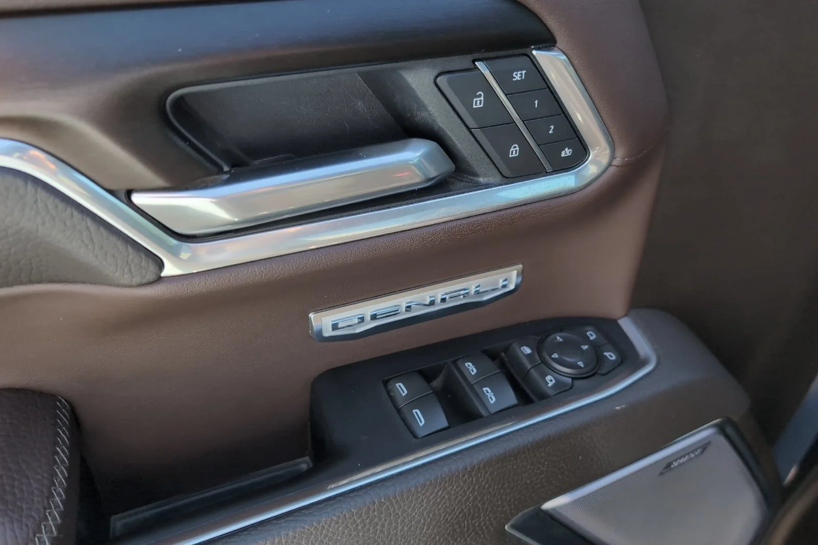 Used 2025 Downpour Metallic GMC Denali image 12