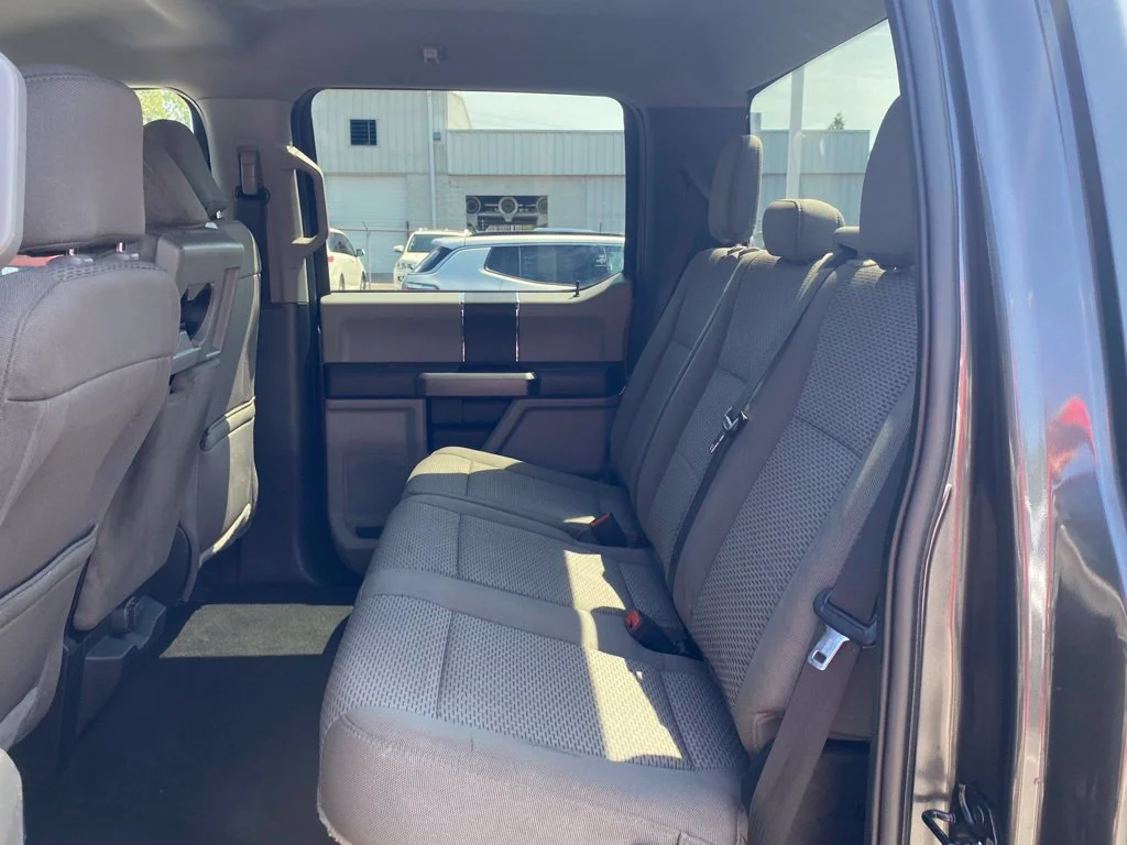 Used 2020 Gray Ford XLT image 6