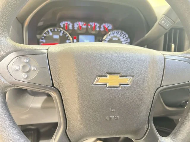 Used 2023 White Chevrolet 1WT image 10