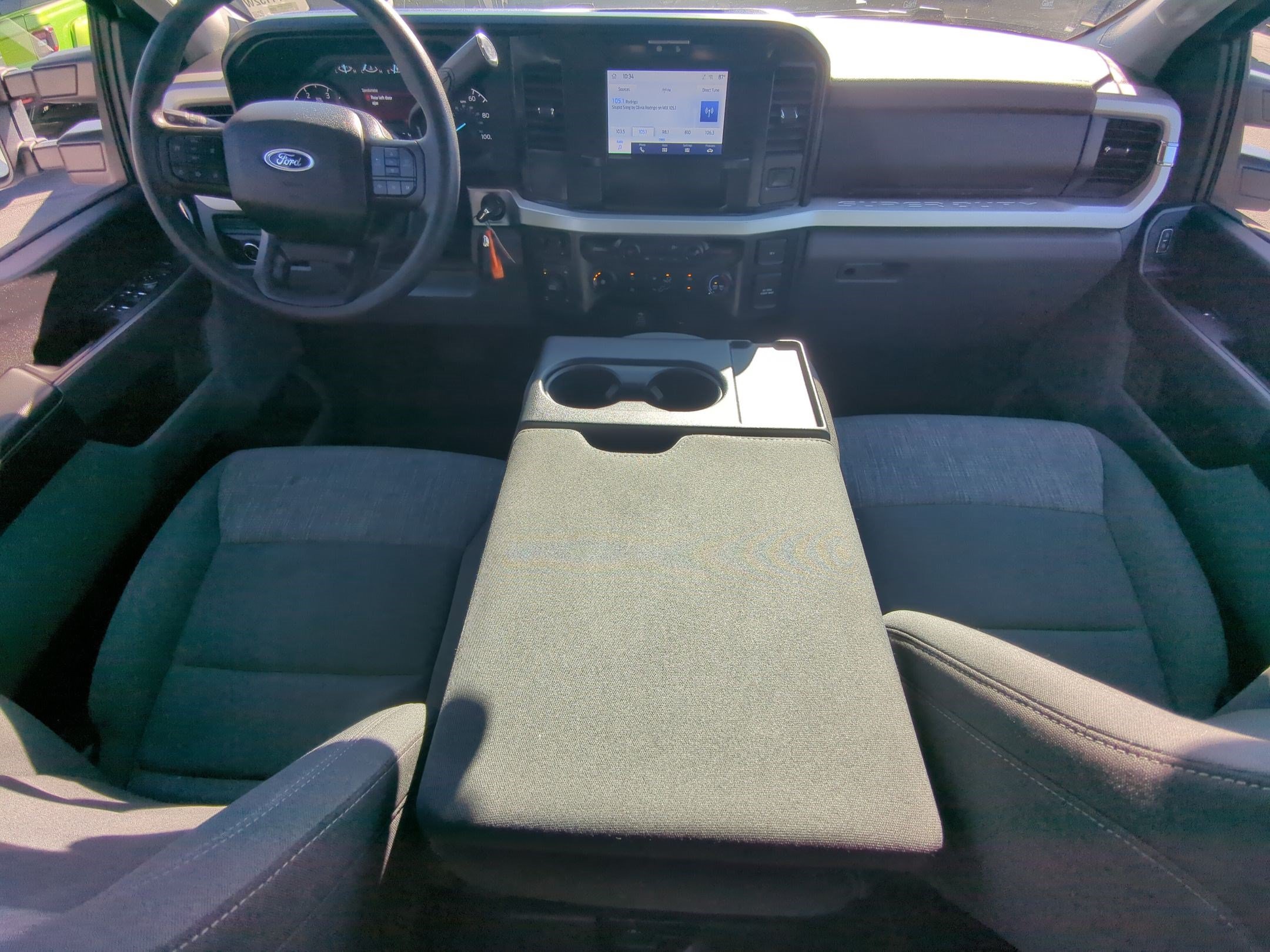 Used 2025 Oxford White Ford XLT image 27