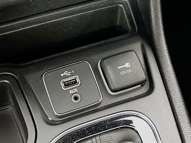 2020 Jeep Cherokee Latitude Plus - Photo 20