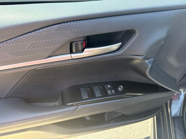 Used 2025  Toyota XSE image 21