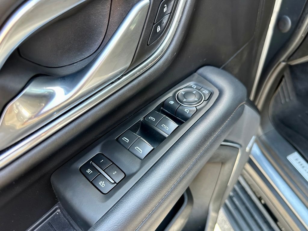 Used 2022 Gray Chevrolet High Country image 12