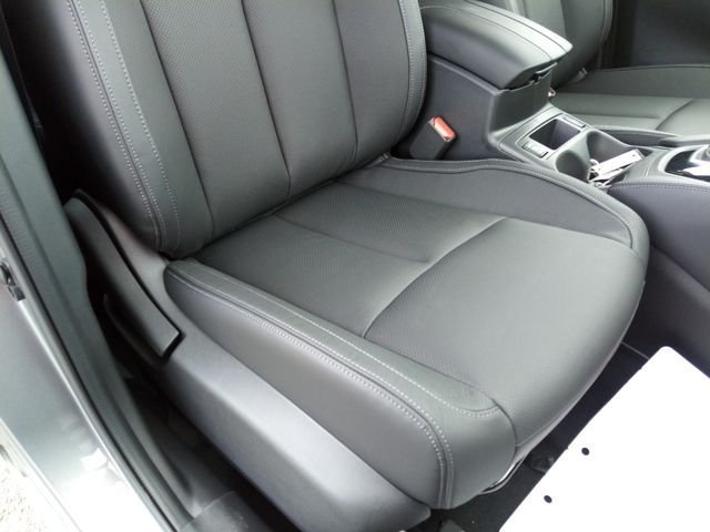 Used 2019 Gun Metallic Nissan SL image 29