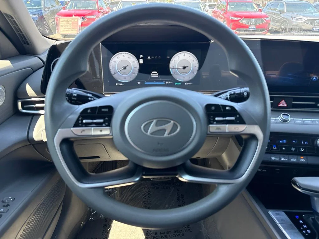 Used 2024 Black Hyundai SEL image 14
