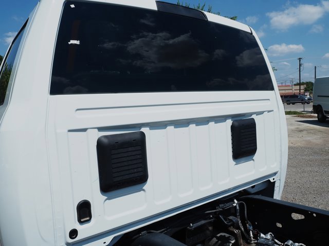 New 2026 Bright White Clearcoat RAM Tradesman image 11