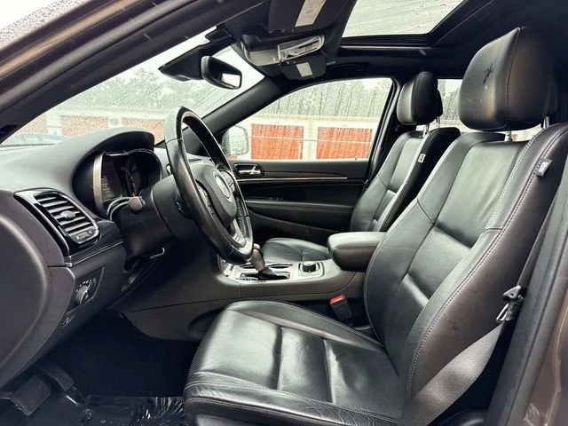 Used 2021 Brown Jeep Limited image 14
