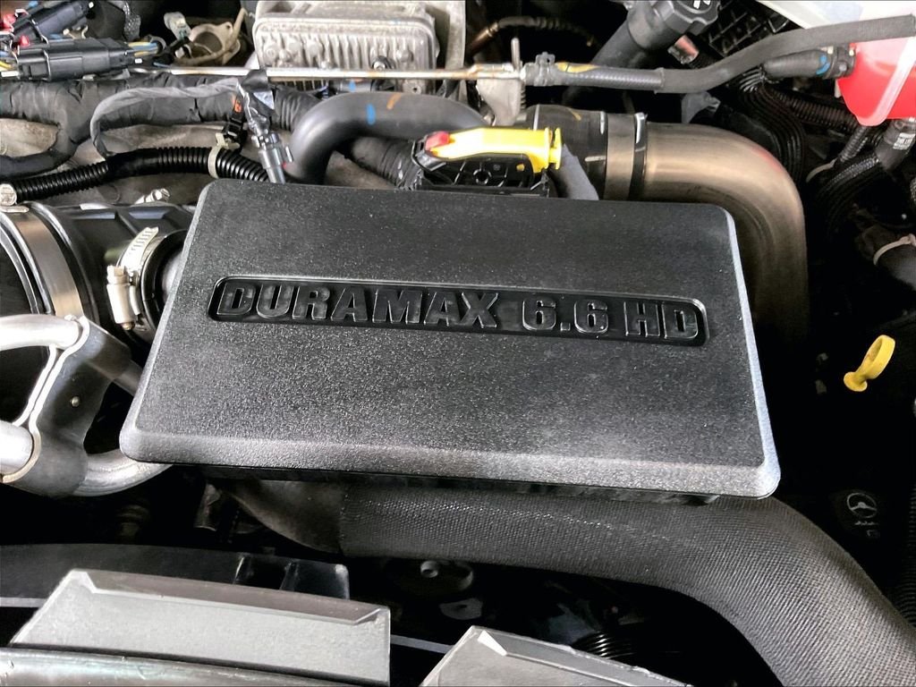 Used 2023 Black Chevrolet High Country image 36