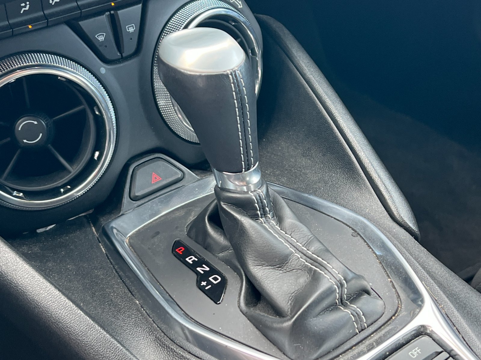 Used 2018 SUMMIT WHITE Chevrolet 1LT image 20
