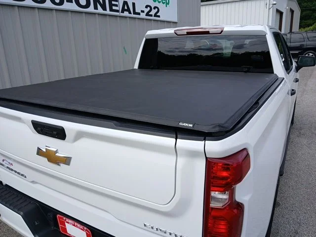 Used 2025 White Chevrolet Custom image 7