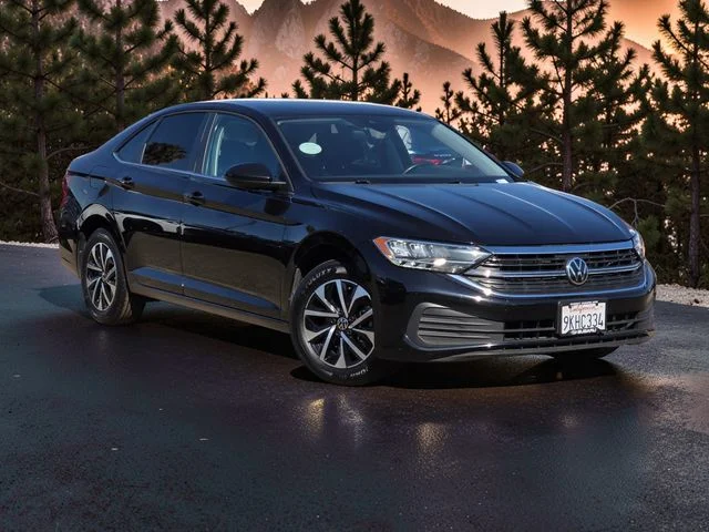 3VW5M7BU1RM036824