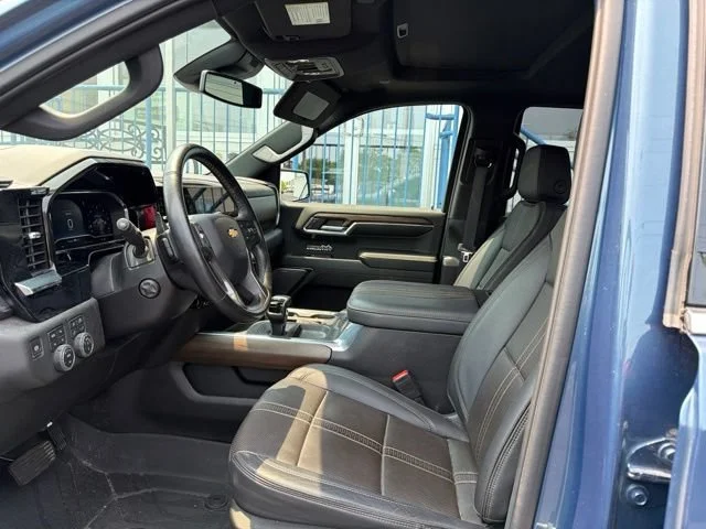 Used 2024 Lakeshore Blue Metallic Chevrolet High Country image 3