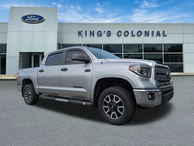 2019 Toyota Tundra 4x4 Crew Max SR5 5.7 V-8 w/TRD Off Road Pkg