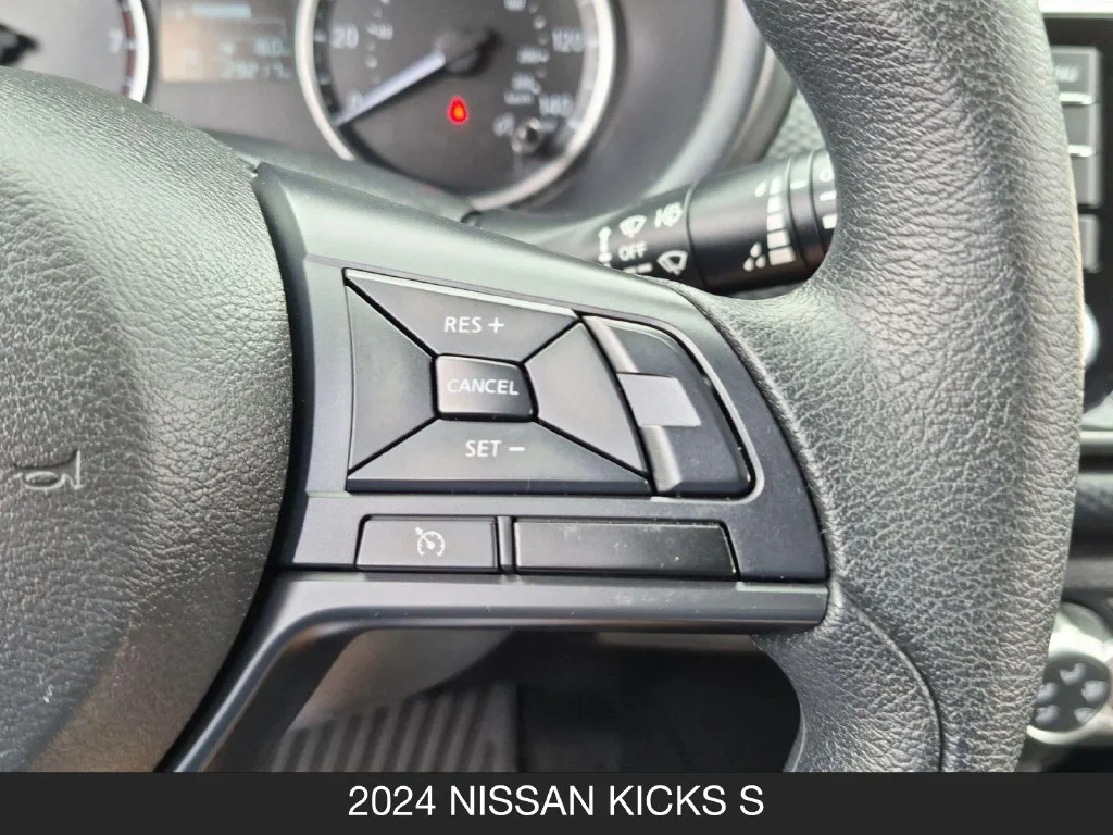 Used 2024 Blue Nissan S image 18