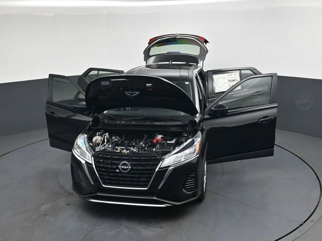 Used 2025 Black Nissan S image 46