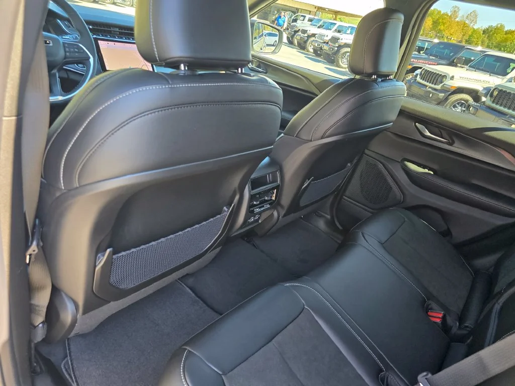 New 2027 Gray Jeep Laredo X image 24