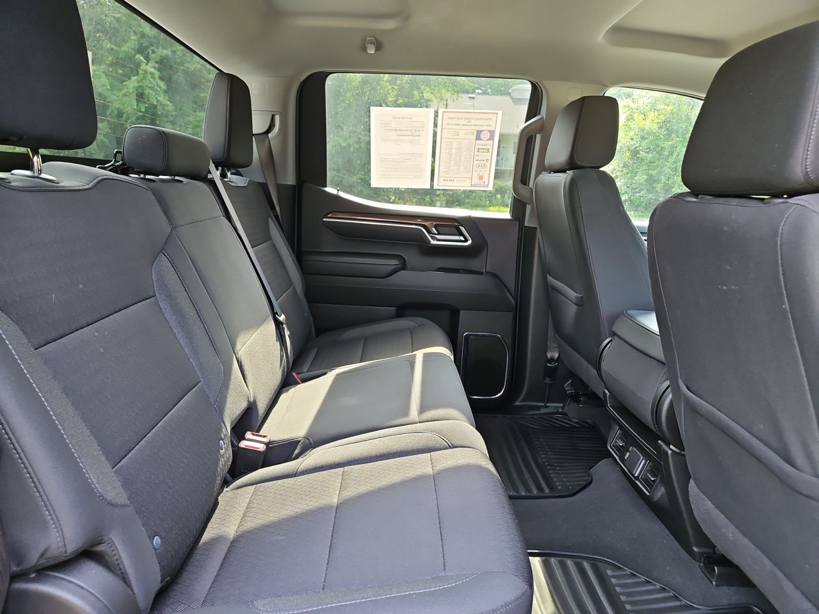 2025 Chevrolet Silverado 1500 LT - Photo 17