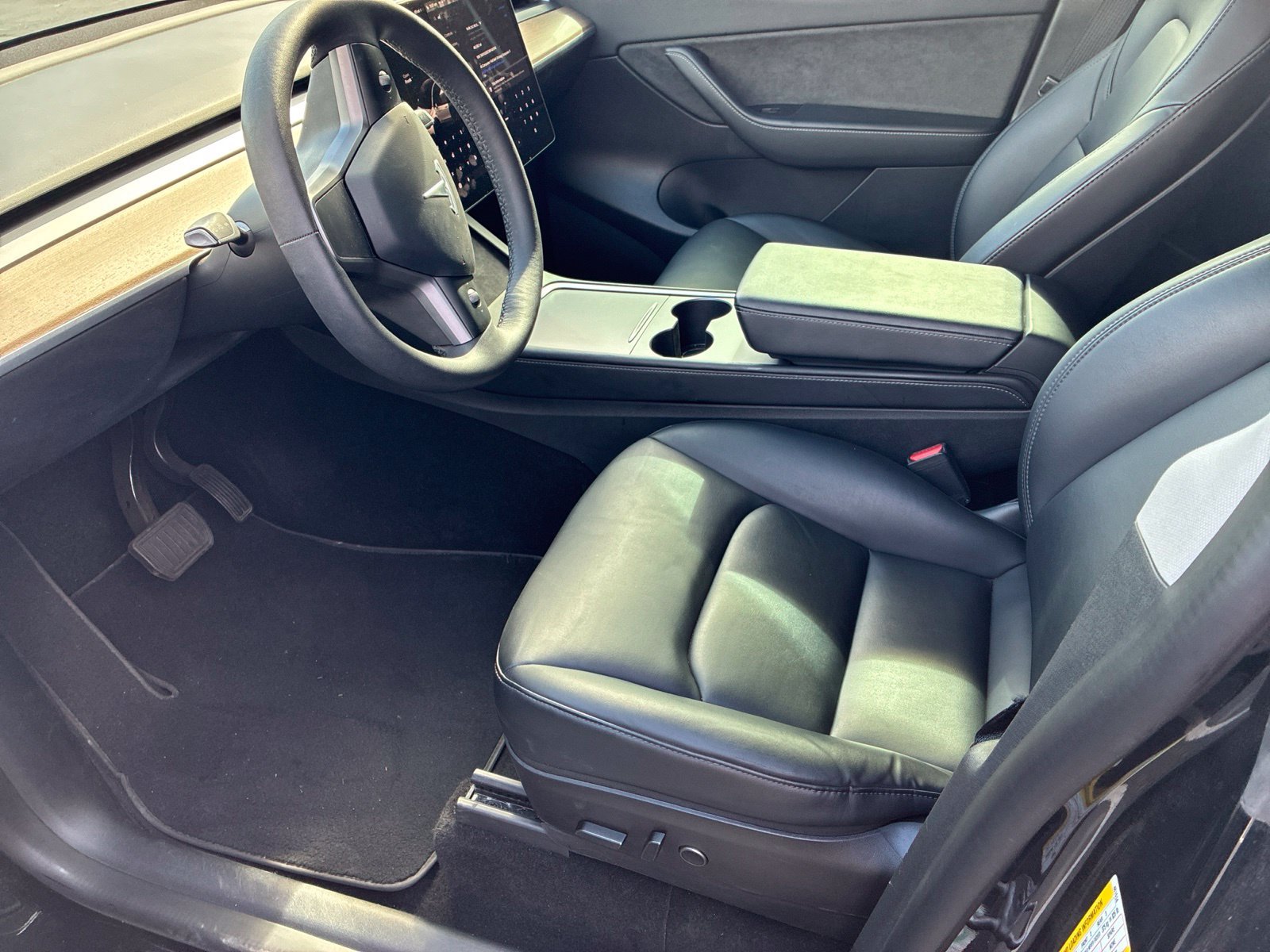 Used 2022 Black Tesla Long Range image 4