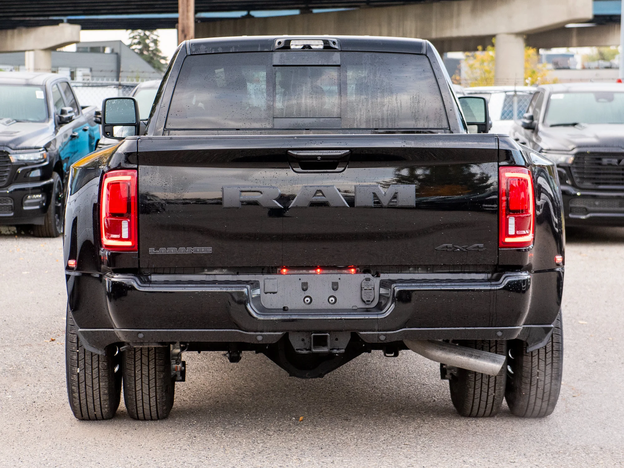 New 2026 Black RAM Laramie Night* Mega Cab 4x4, Max Tow Pkg, Sunroof, Heated/Ventilated Leather image 5