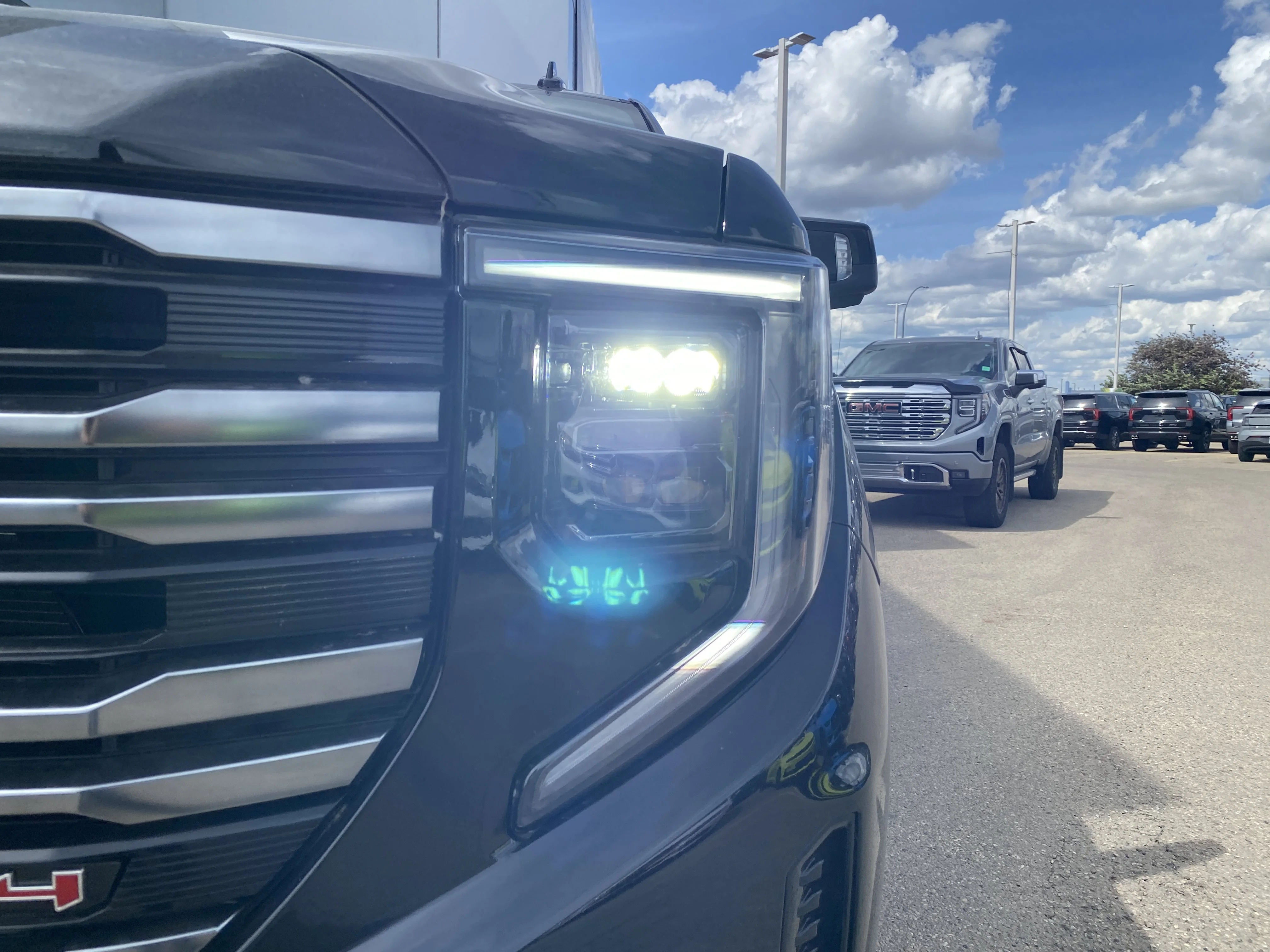 New 2026 ONYX BLACK GMC AT4 image 10