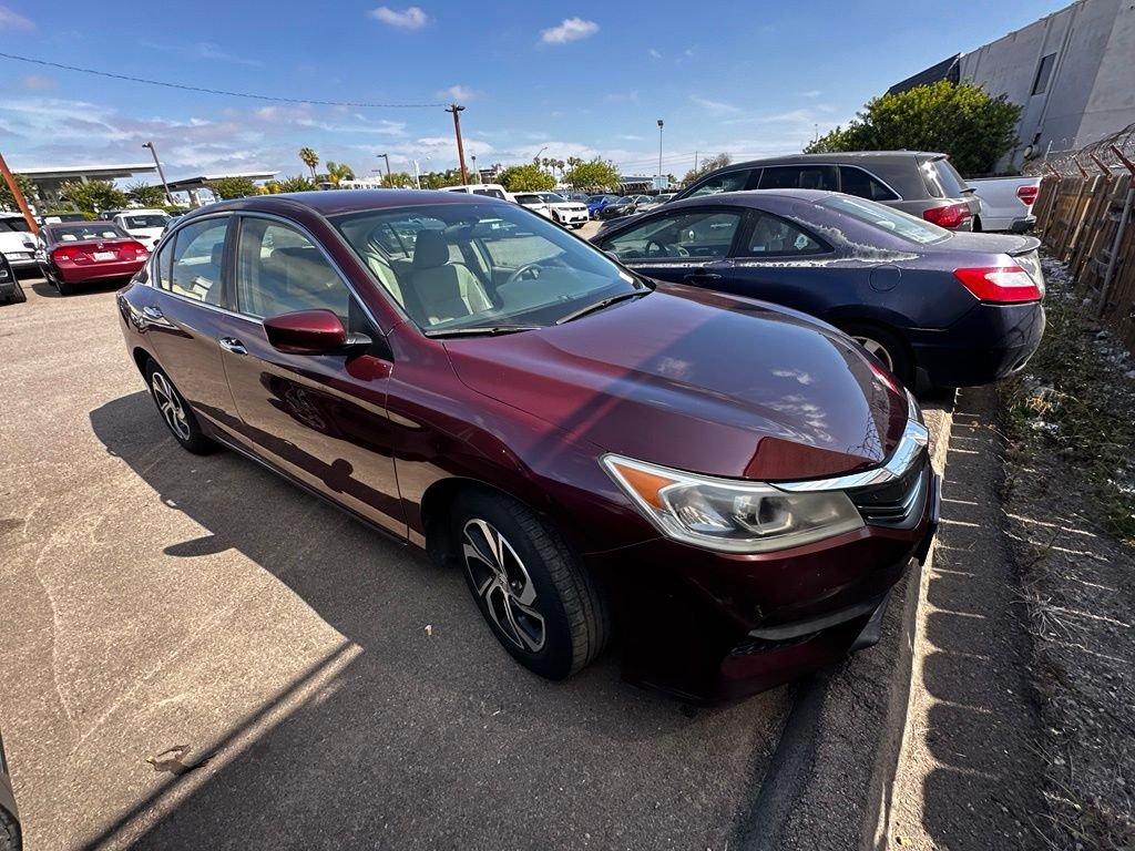 Used 2016  Honda LX image 11