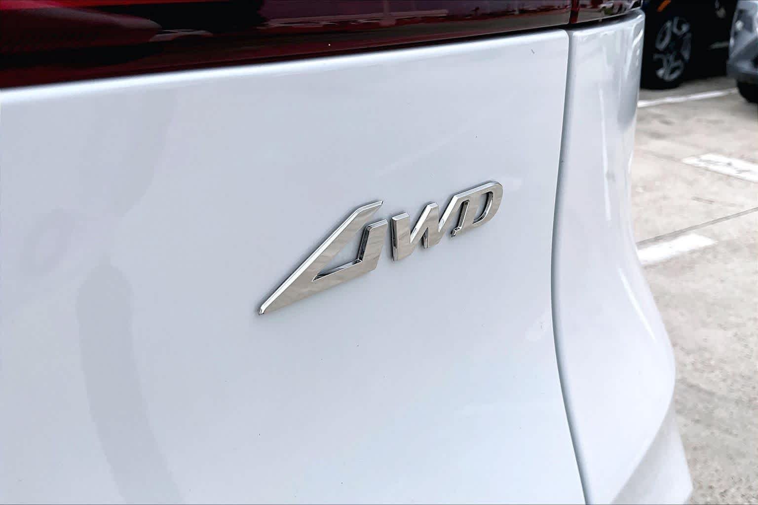 Used 2026 Uyuni White Genesis 2.5T Advanced image 10