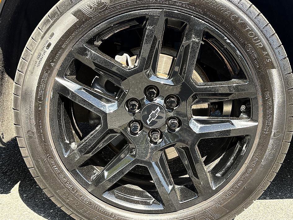 Used 2024 Riptide Blue Metallic Chevrolet LT image 7