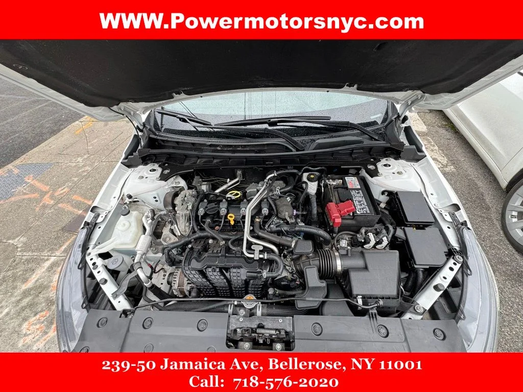 Used 2024 White Nissan 2.5 SV image 15