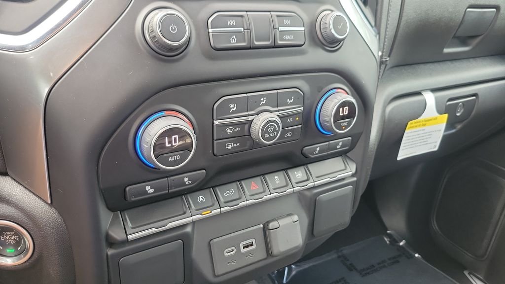 2022 Chevrolet Silverado 1500 LT - Photo 18