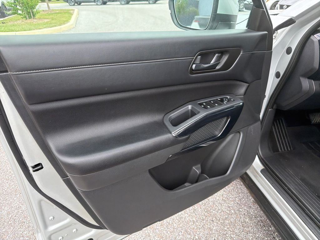 Used 2024 Silver Nissan SV image 18