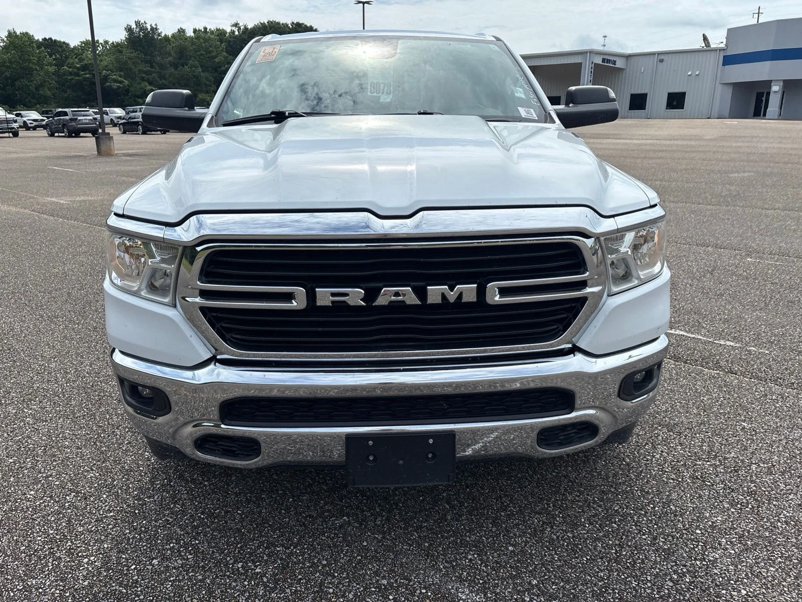 Used 2021 White Ram Big Horn/Lone Star image 2