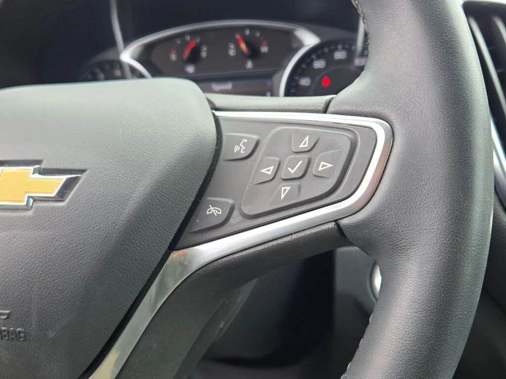 Used 2023 Gray Chevrolet LT image 29