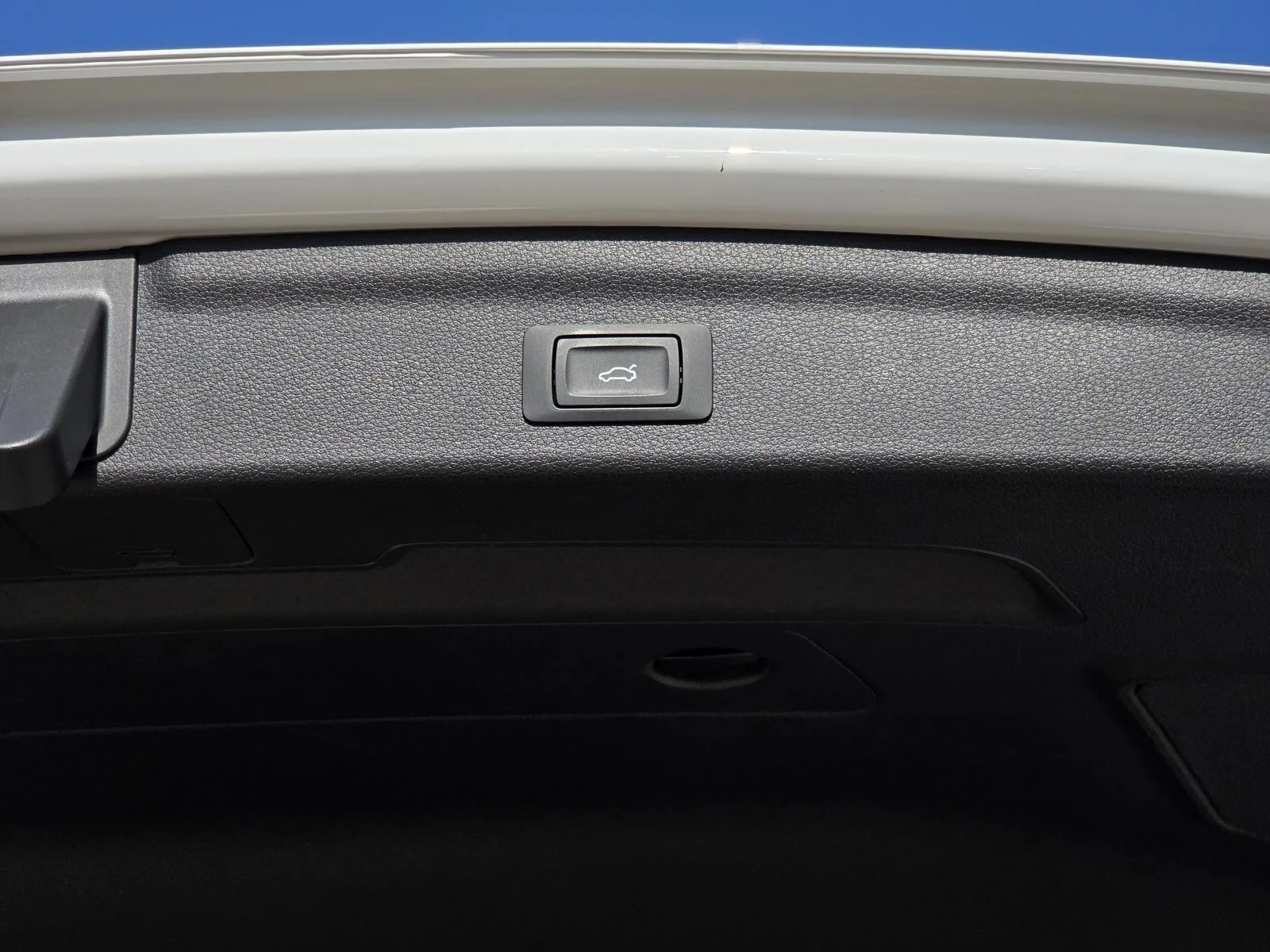 Used 2025 WHITE Audi S line Premium image 12