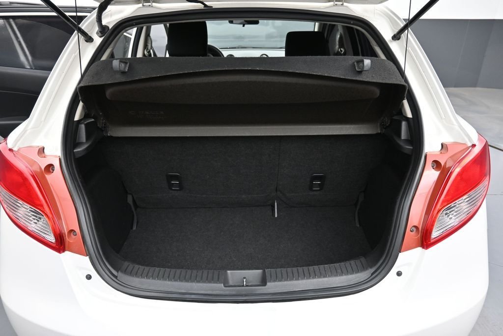 Used 2013  Mazda Sport image 7