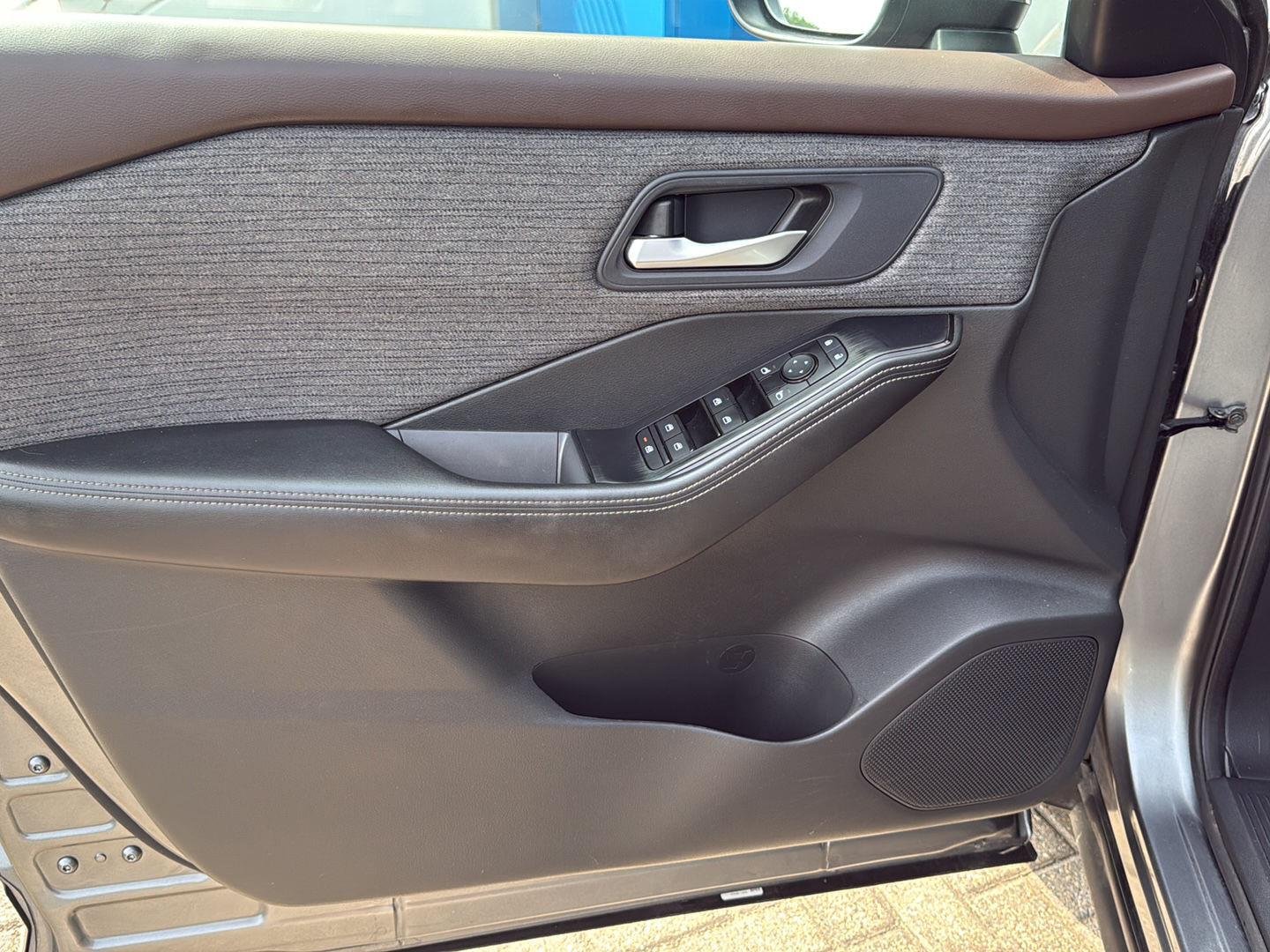 Used 2023 Gun Metallic Nissan SV image 10
