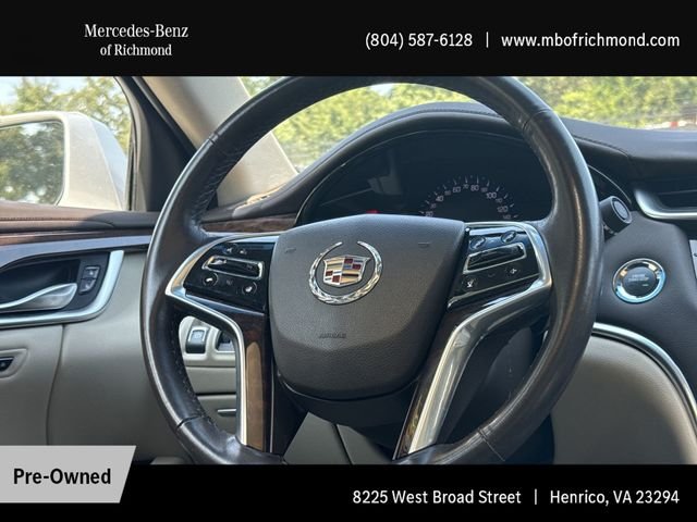 Used 2013 Silver Cadillac Luxury image 21