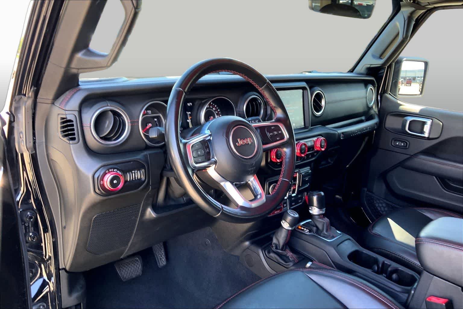 Used 2020 Black Clearcoat Jeep Recon image 31