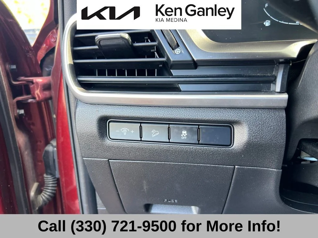 Used 2024 Red Kia S image 30