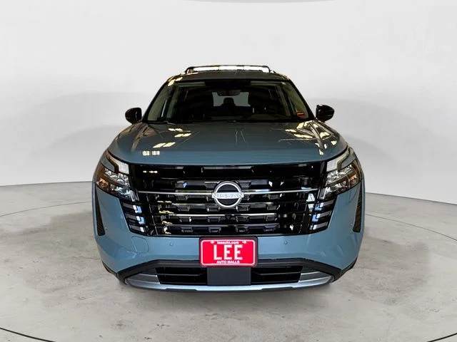 New 2026 Green Nissan SL image 9