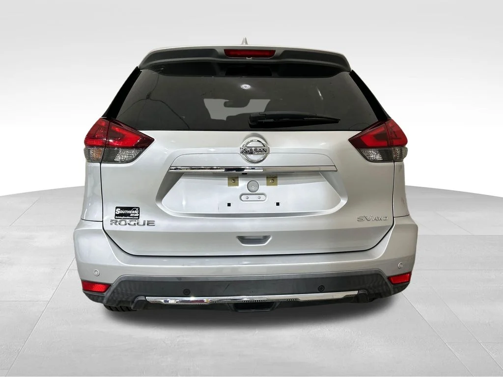 Used 2019 Silver Nissan SV image 4