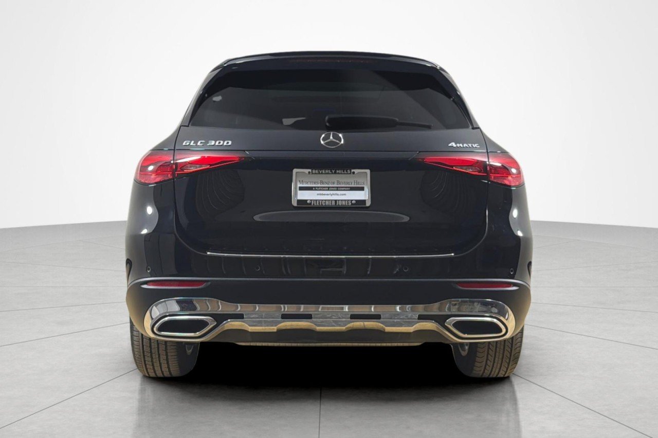 Used 2023 Black Mercedes-Benz GLC 300 image 4