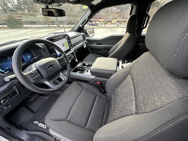 2025 Ford F-150 XLT - Photo 23